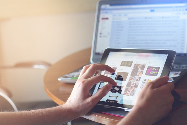 Les plus grands créateurs YouTube : stars du web et influenceurs incontournables
