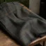 Reconnaître un pantalon écossais de qualité rien qu&rsquo;au toucher et à la coupe