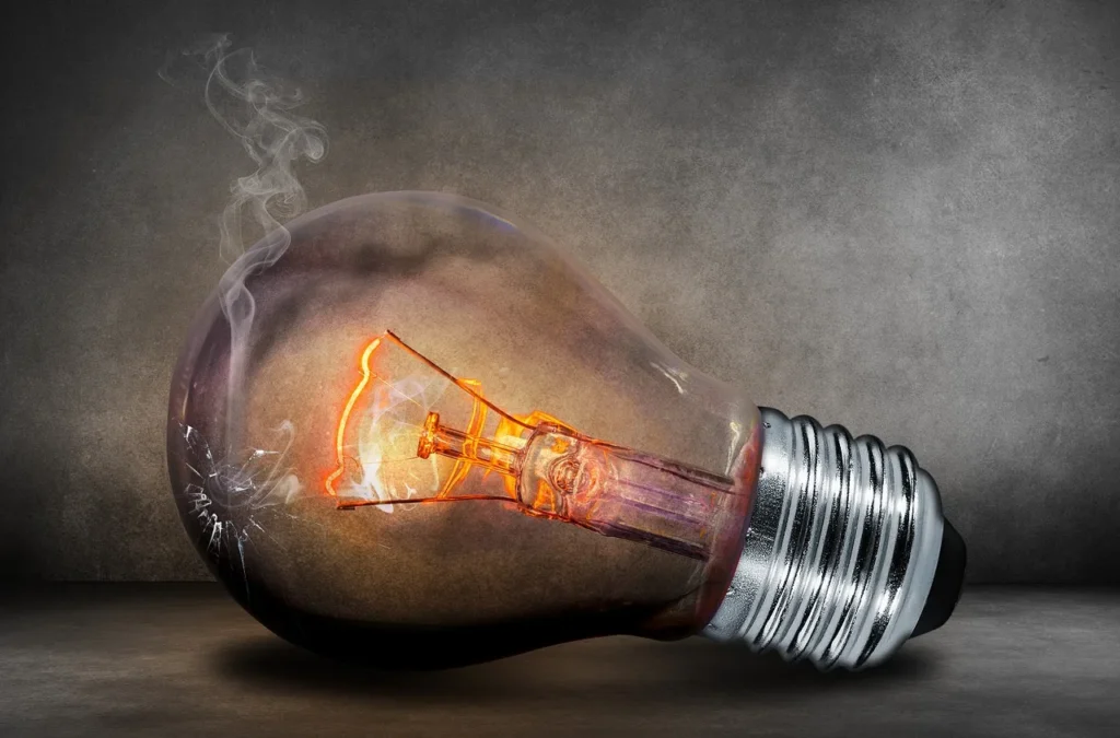 10 façons de booster votre énergie au travail avec des solutions SaaS